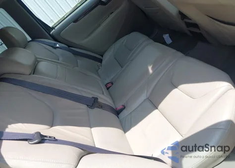 2004 Volvo V70 2.4 из США, поврежденный, VIN YV1SW64A042429186